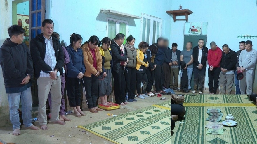 Triet xoa soi bac xoc dia, bat giu 15 doi tuong tai Thanh Hoa hinh anh