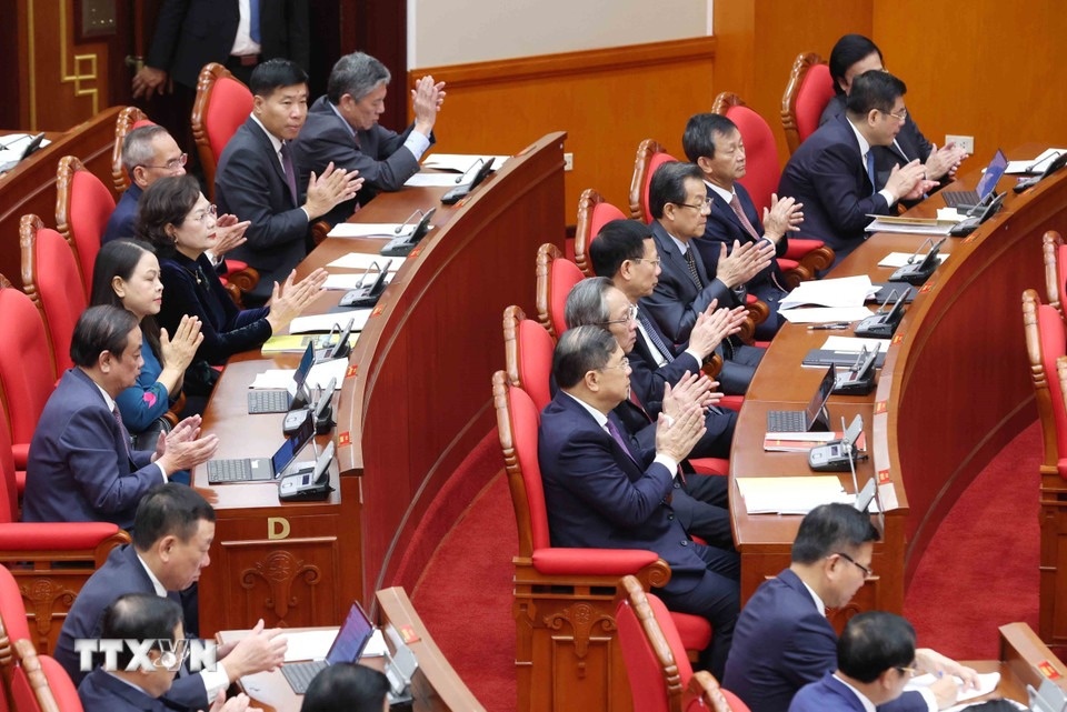 hoi nghi trung uong anh 5