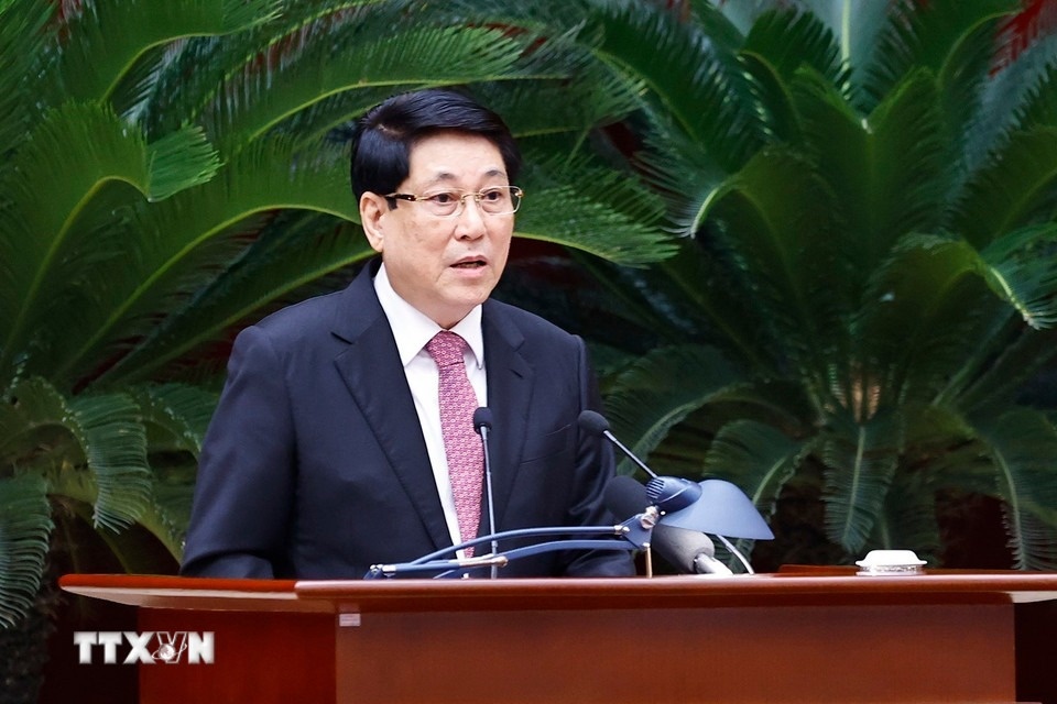 hoi nghi trung uong anh 9