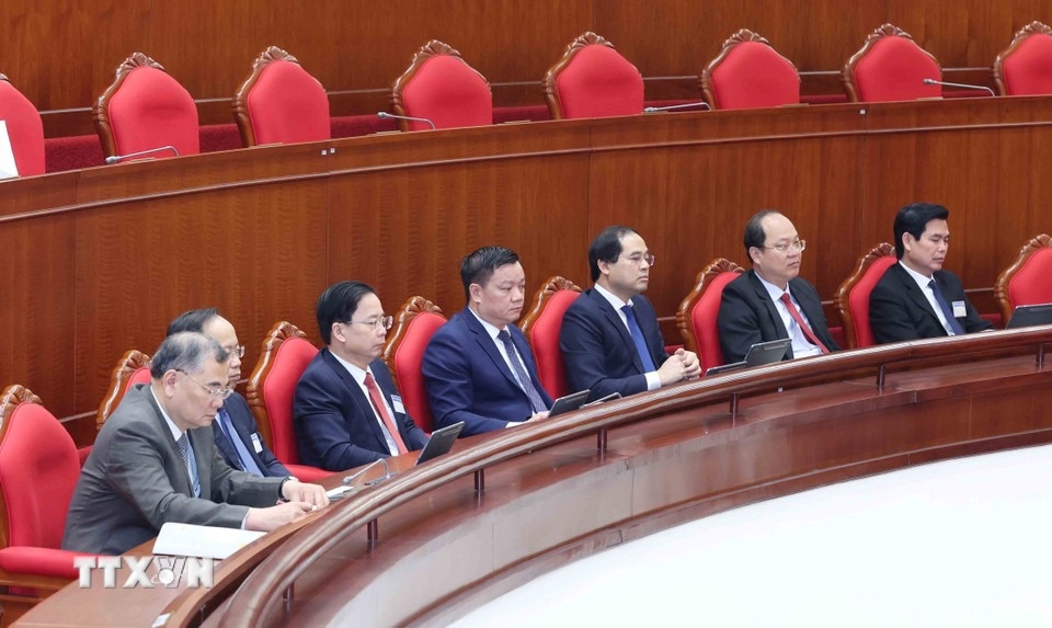 hoi nghi trung uong anh 16