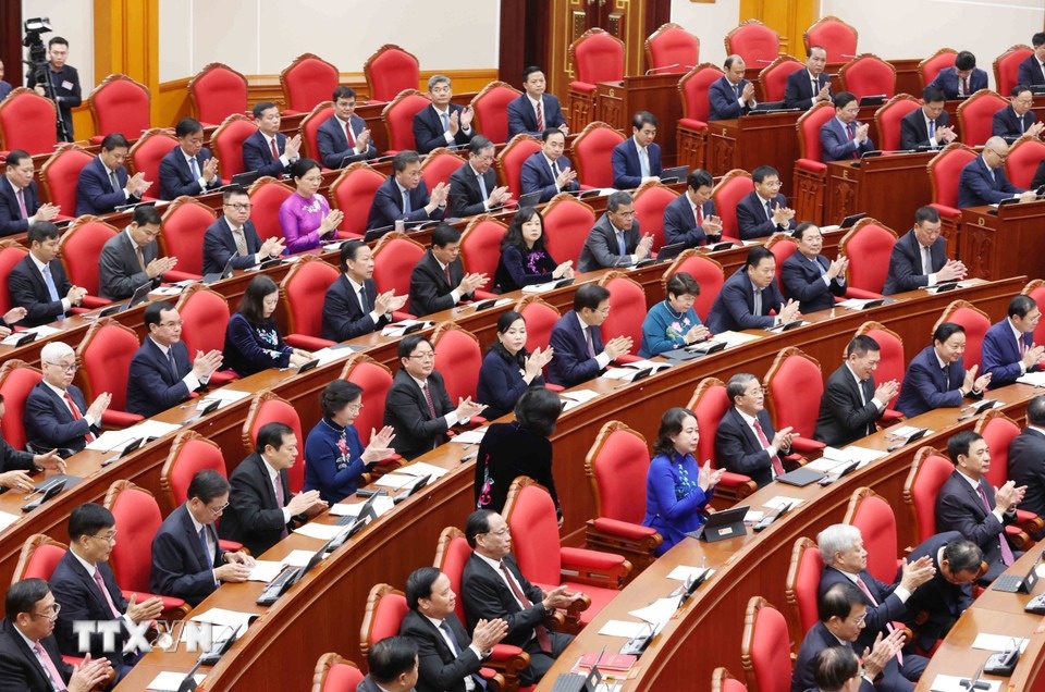 hoi nghi trung uong anh 18