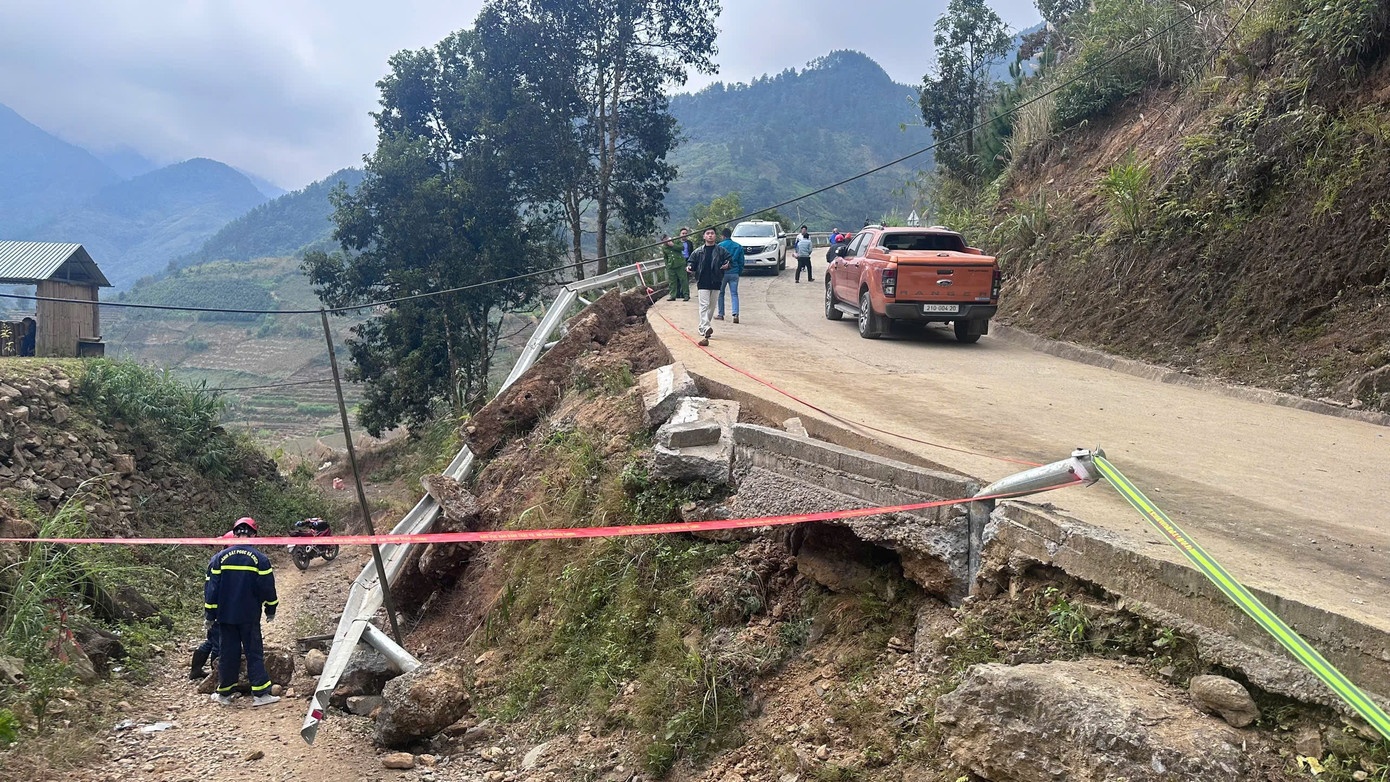 Lật xe từ thiện ảnh 3 Lat xe tu thien anh 3