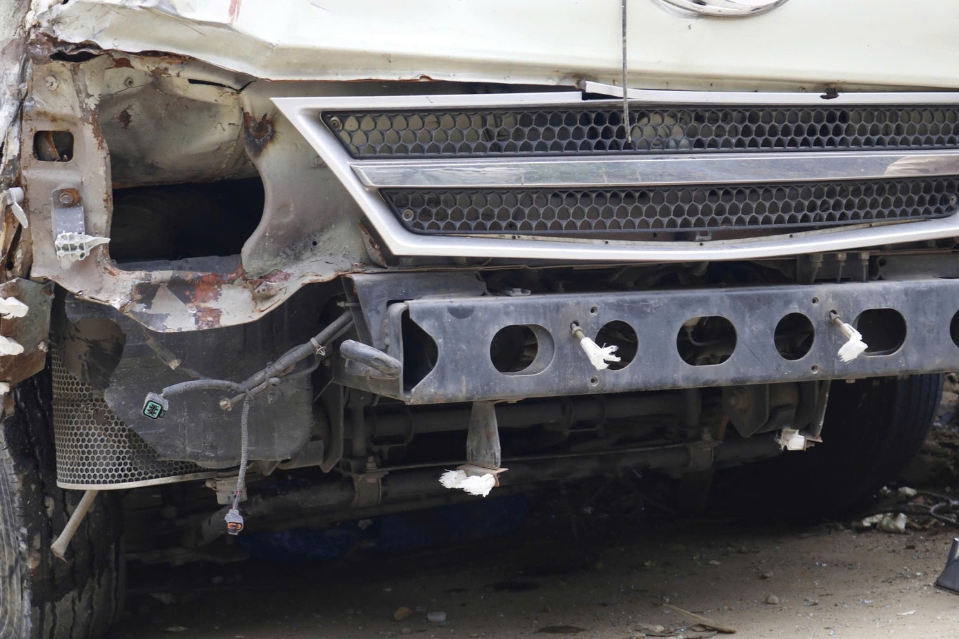 Lật xe từ thiện ảnh 5 Lat xe tu thien anh 5