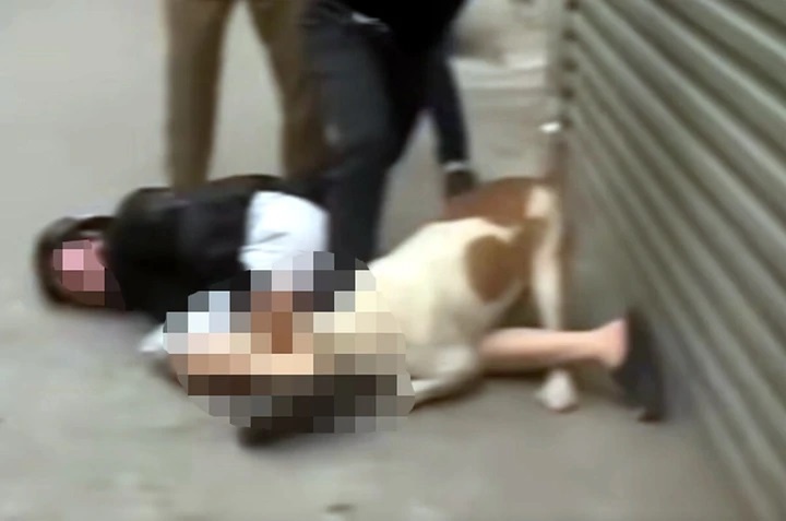 Xua cho du tan cong nguoi vo toi hinh anh