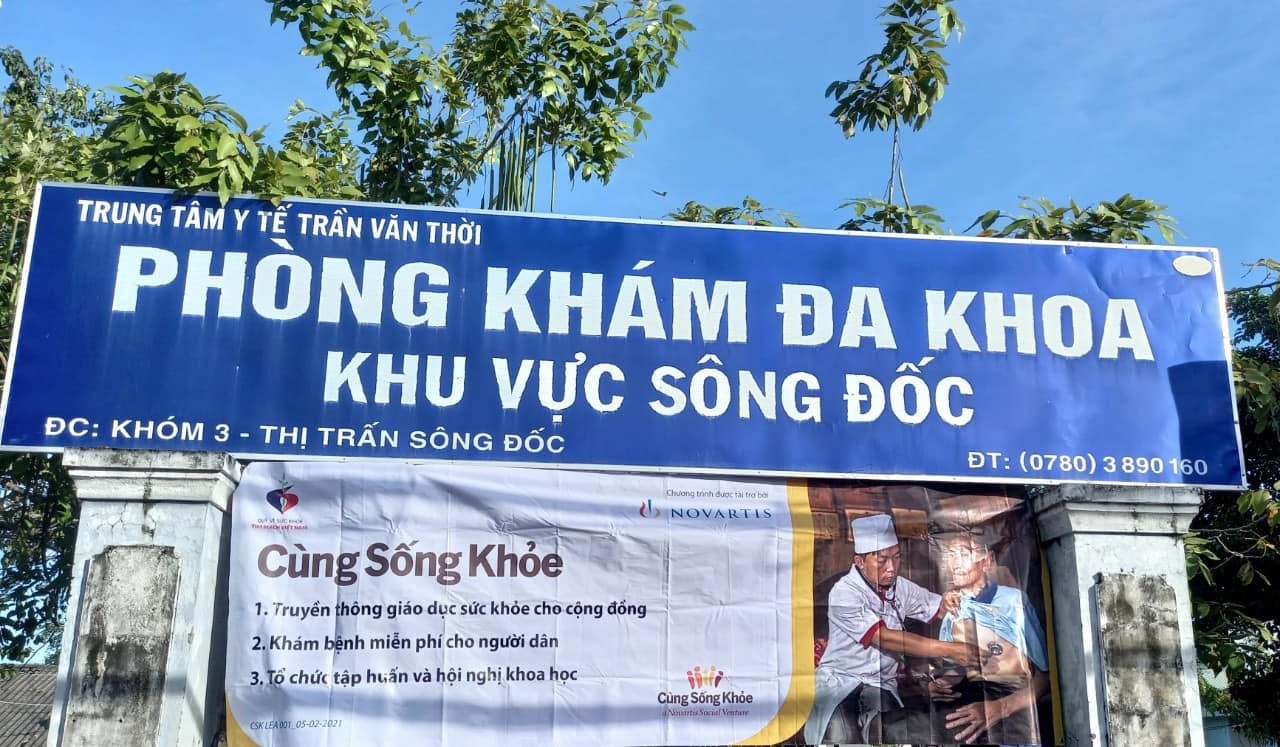 Tin moi vu phong kham o Ca Mau lap camera tai noi 'te nhi' hinh anh