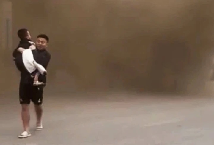 Thuc hu tin hon 50 chau nho truong mam non bi khoi den bao trum hinh anh