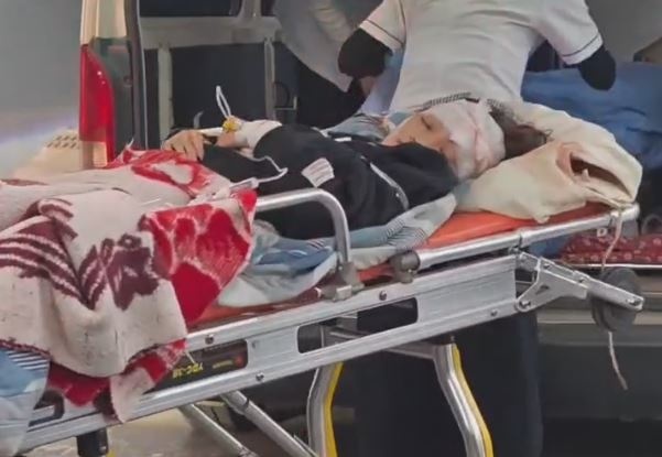 Benh vien Viet Duc cap cuu nan nhan vu lat xe o Lao Cai hinh anh