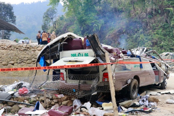 Thu tuong chi dao khac phuc hau qua vu tai nan giao thong tai Lao Cai hinh anh