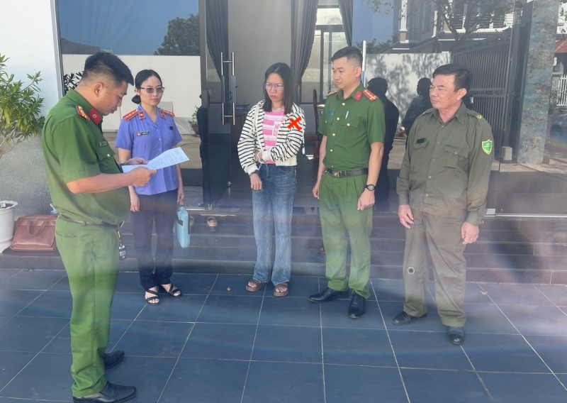 Dem 15 tan dieu,  Thuong mai Huy Tri,  cong ty Huy Tri,  Doanh nghiep Huy Tri,  Giam doc Huy Tri anh 1