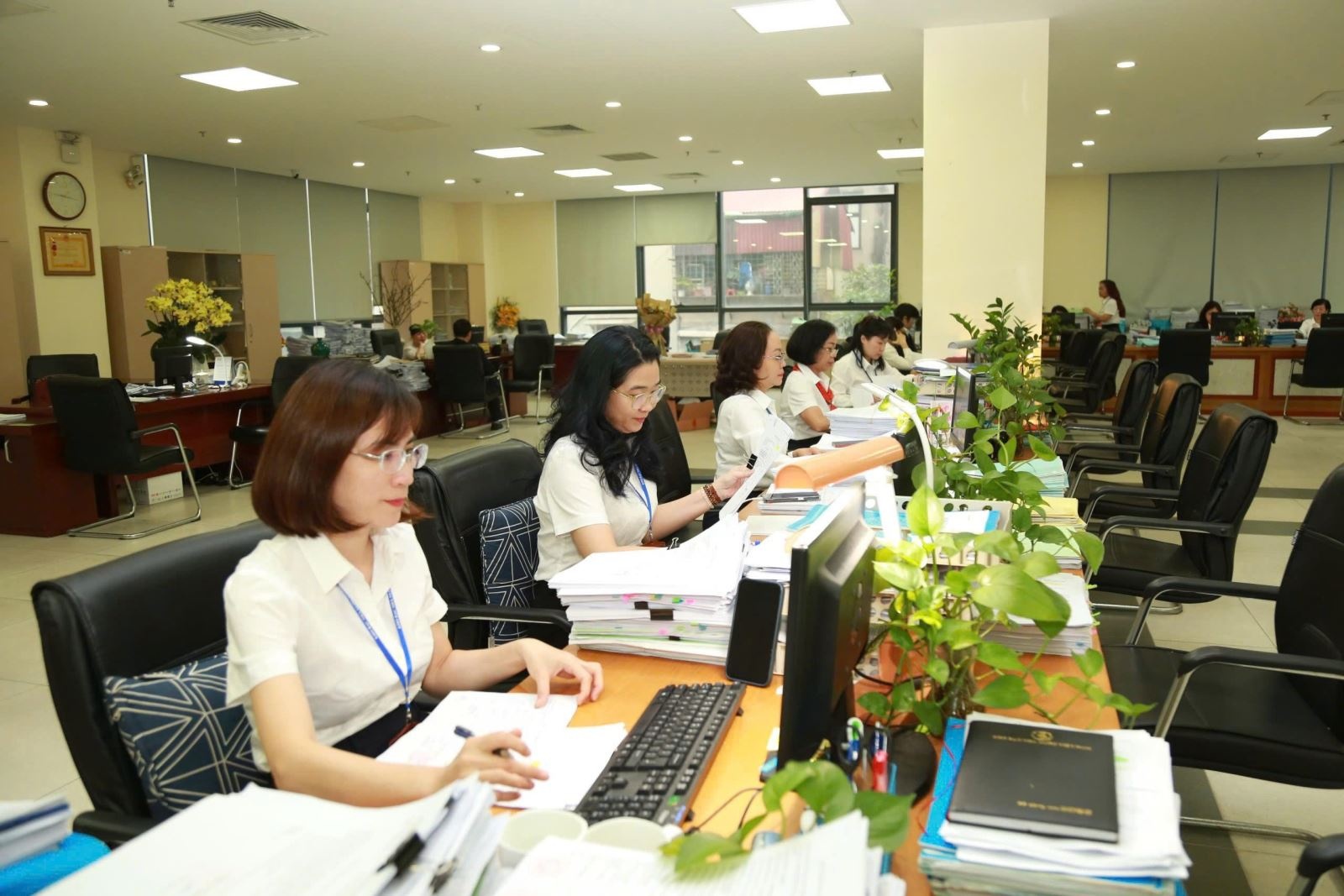 Hon 2.500 ty dong qua Tet da duoc chuyen toi 34 tinh, thanh pho hinh anh