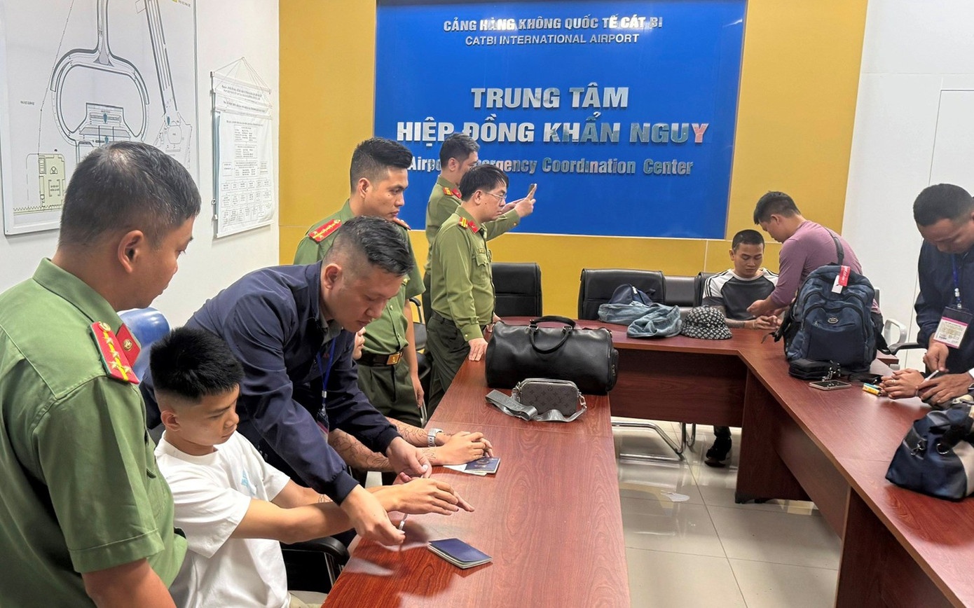 Bat 'trum' lua dao hon 1.000 nguoi, chiem so tien 120 ty dong hinh anh