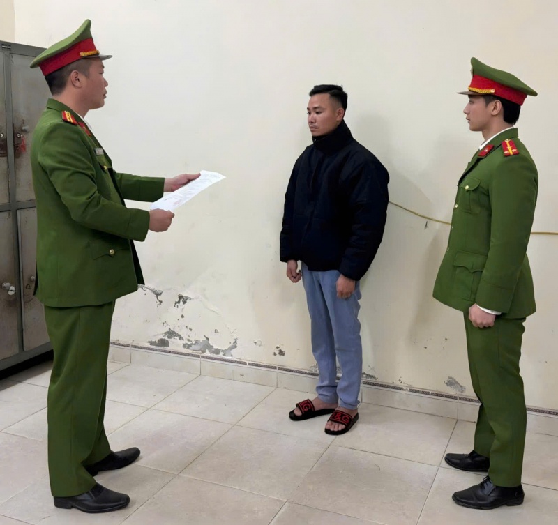 Khoi to,  nguoi lai may muc,  Chu xe,  gay tai nan,  oto Tuan Tu anh 1