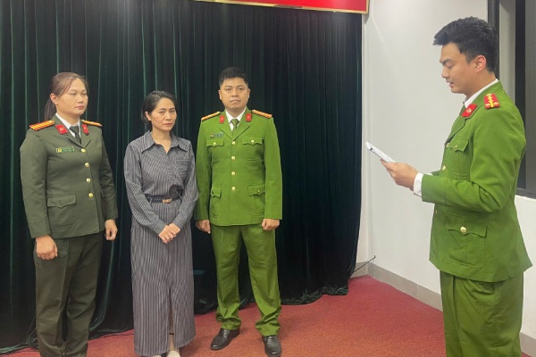 Khoi to, bat tam giam giam doc Cong ty Ngoc Viet Education hinh anh