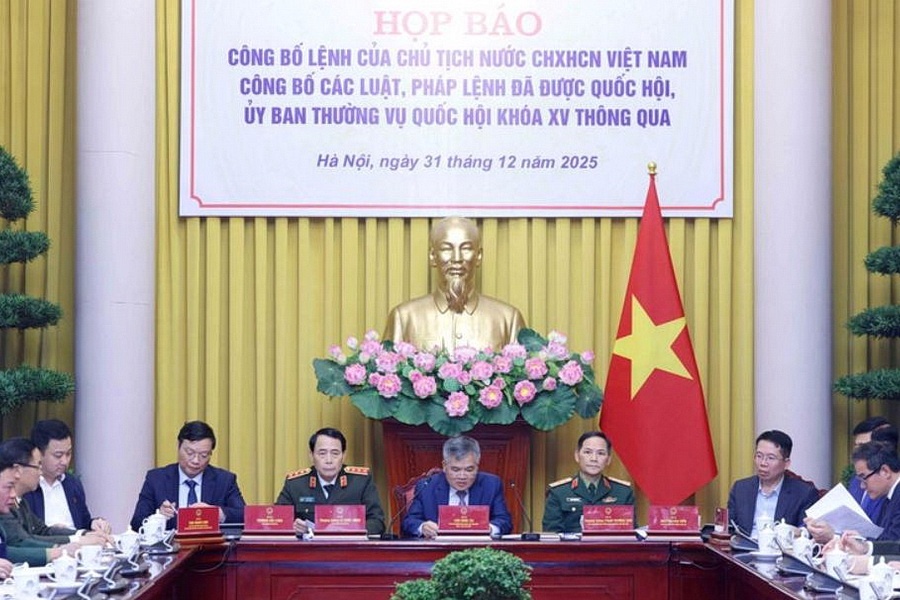 Cong bo Lenh cua Chu tich nuoc ve 14 luat va 1 phap lenh hinh anh