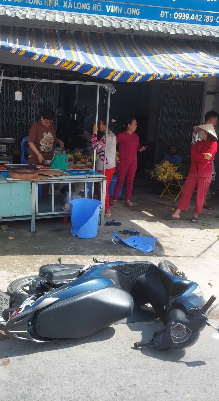 Banh container vang phu nu anh 2