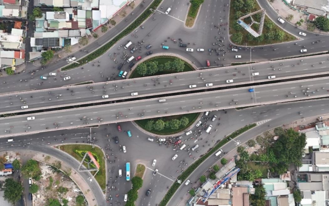 Khoang lang giao thong hiem thay trong ky nghi le o TP.HCM hinh anh