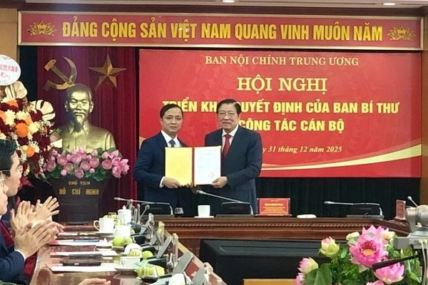 Ong Nguyen Xuan Truong giu chuc Pho truong Ban Noi chinh TW hinh anh