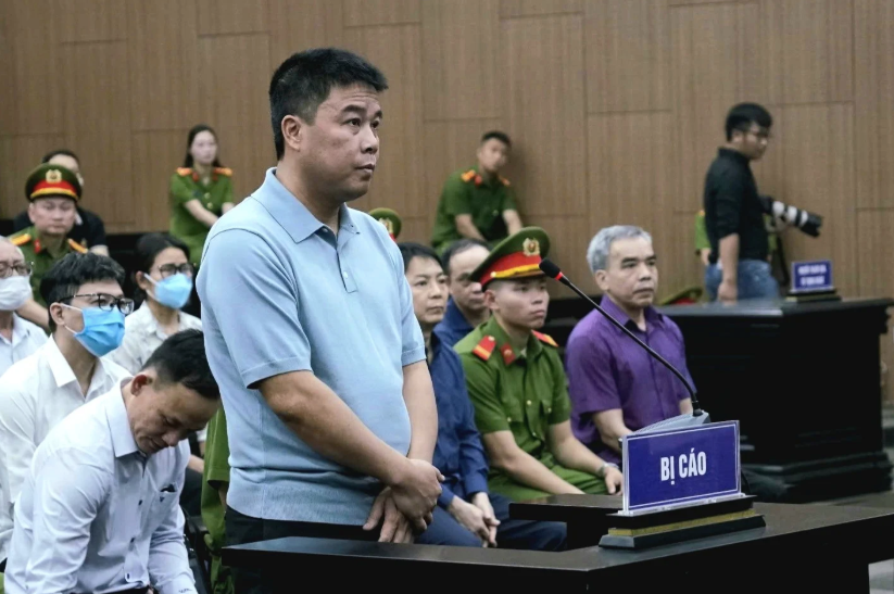 Xet xu Chu tich Phuc Son lien quan vu 'thau tom' dat san bay Nha Trang hinh anh