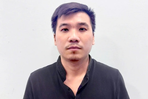 Bat nguoi danh tai xe cong nghe sau tranh cai 400.000 dong phi rua xe hinh anh