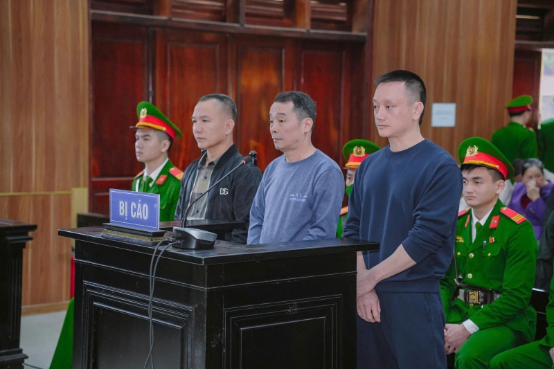 Vo chong Vi ngo,  Pham Thi Huong Giang,  Ngan hang ACB,  Giam doc ACB,  Lanh dao ACB anh 1