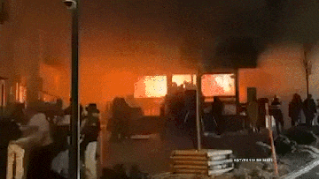 No lon o quan bar Thuy Si ngay dau nam moi, nhieu nguoi thiet mang hinh anh