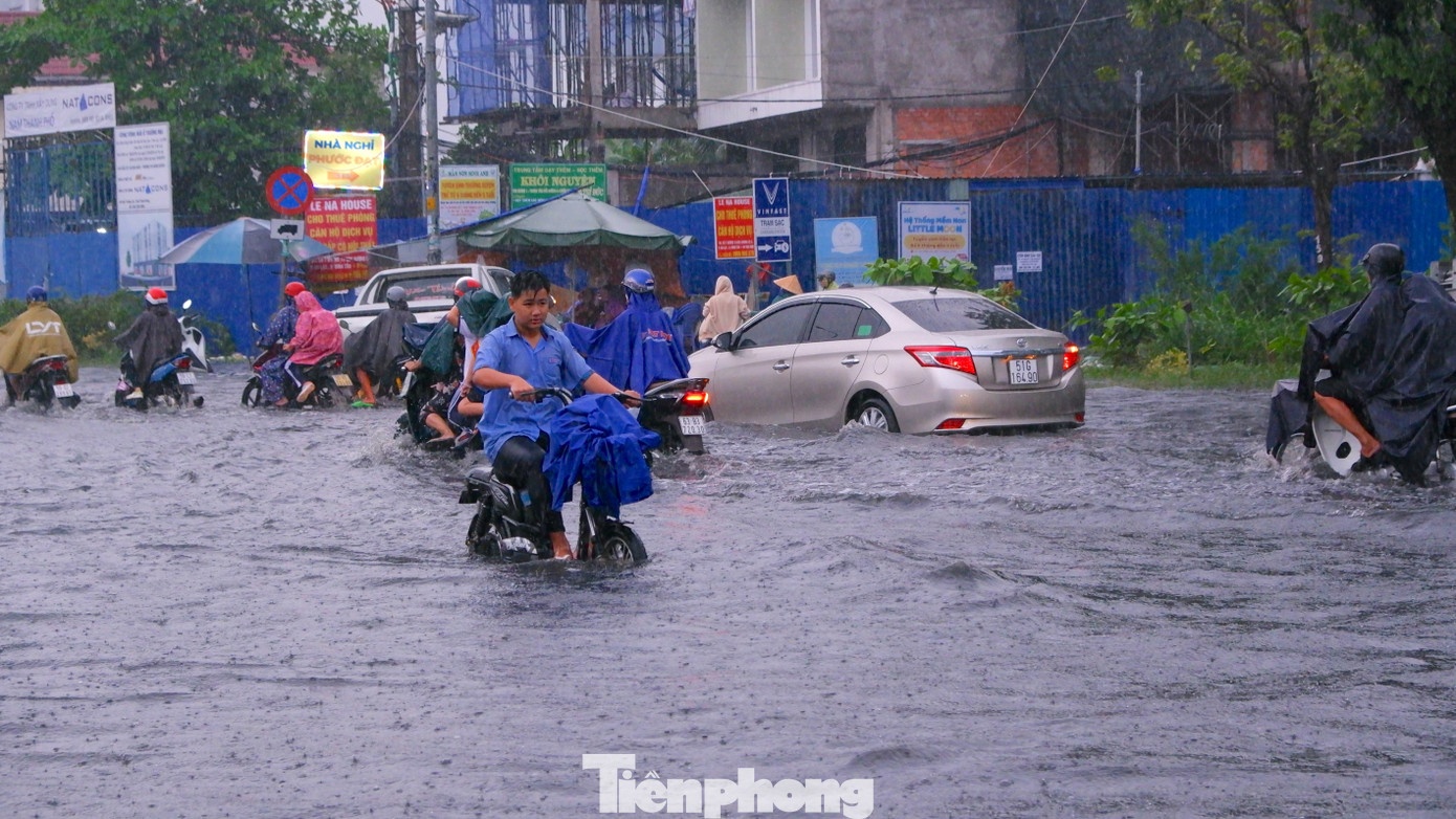 Mua trai mua TP.HCM anh 11