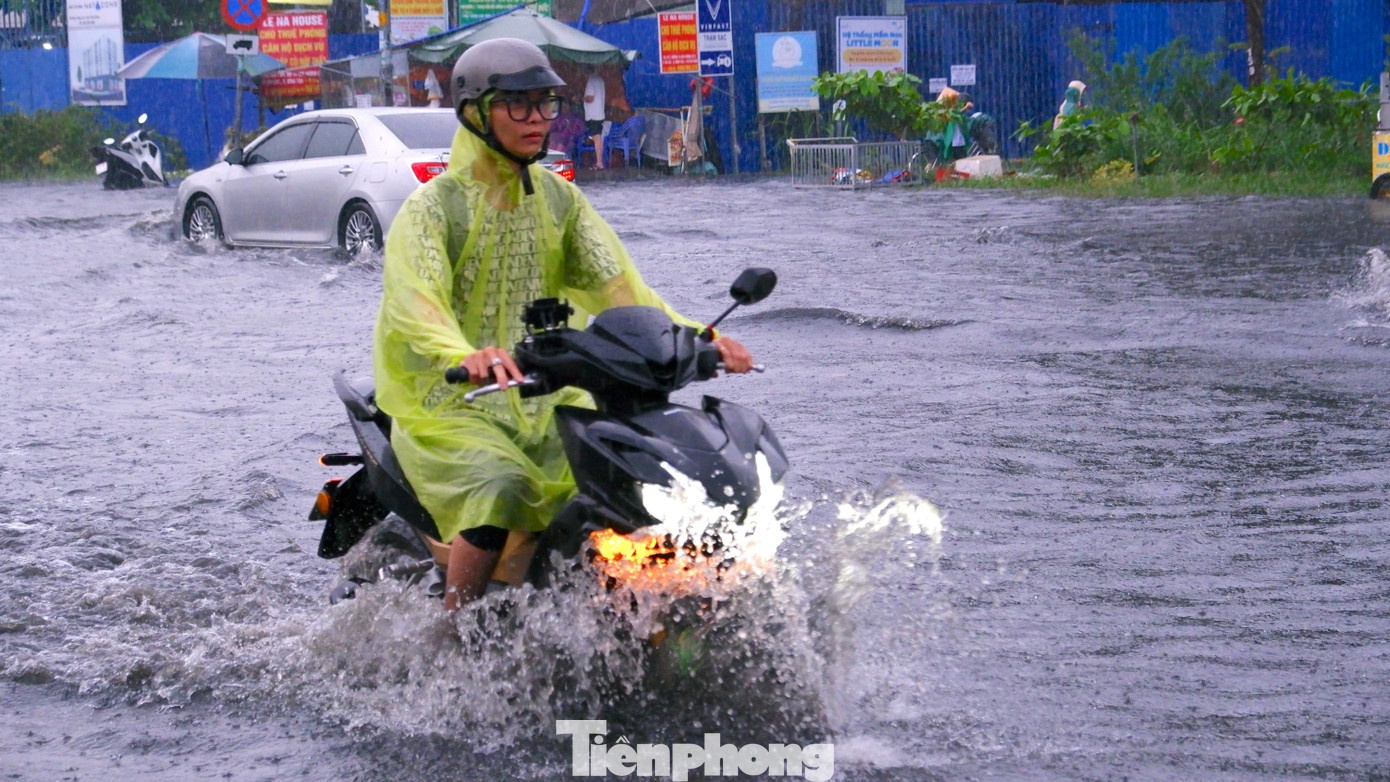 Mua trai mua TP.HCM anh 13