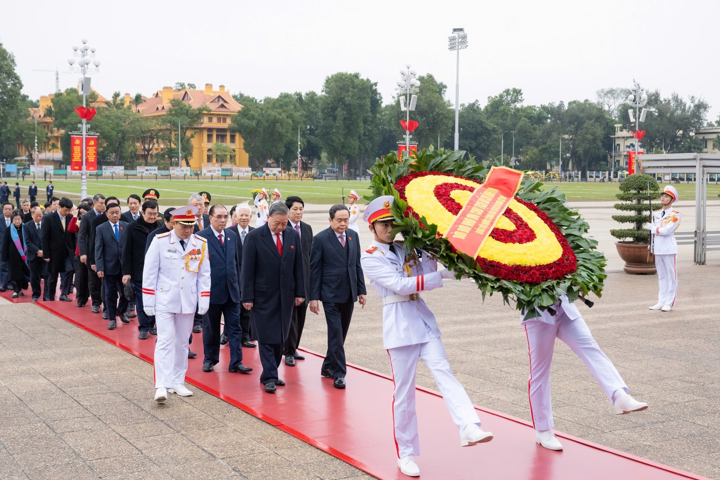 Lanh dao Dang, Nha nuoc vao Lang vieng Chu tich Ho Chi Minh hinh anh