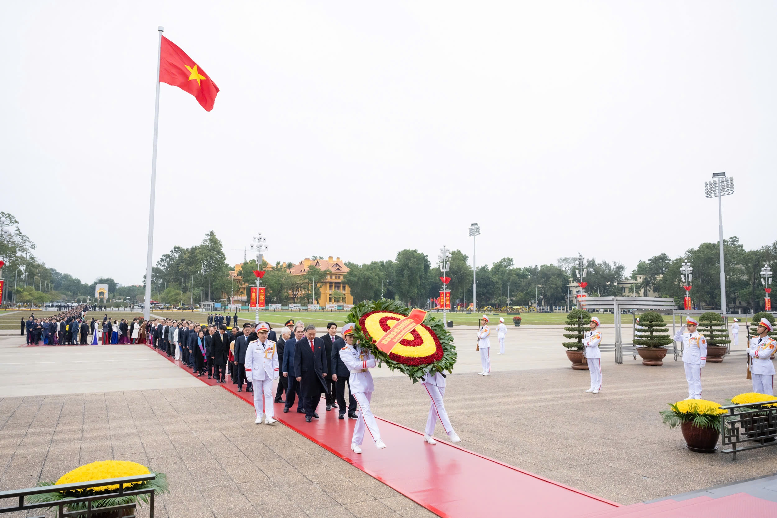 Chu tich Ho Chi Minh anh 2