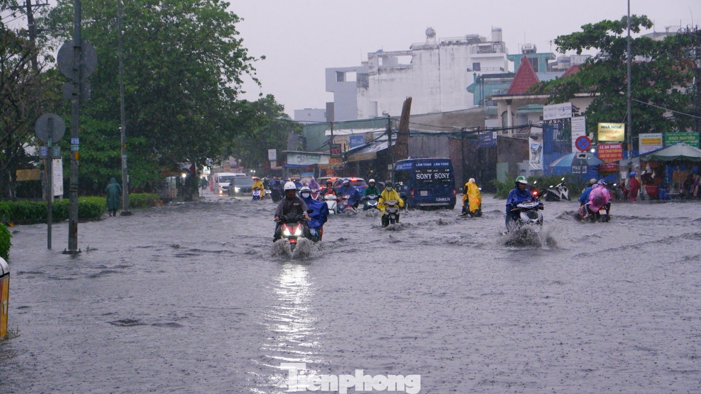 Mua trai mua TP.HCM anh 4