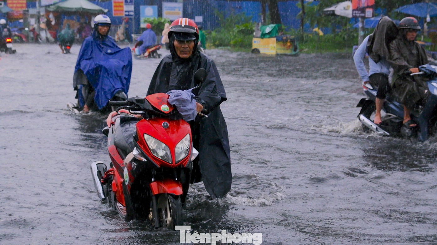 Mua trai mua TP.HCM anh 6