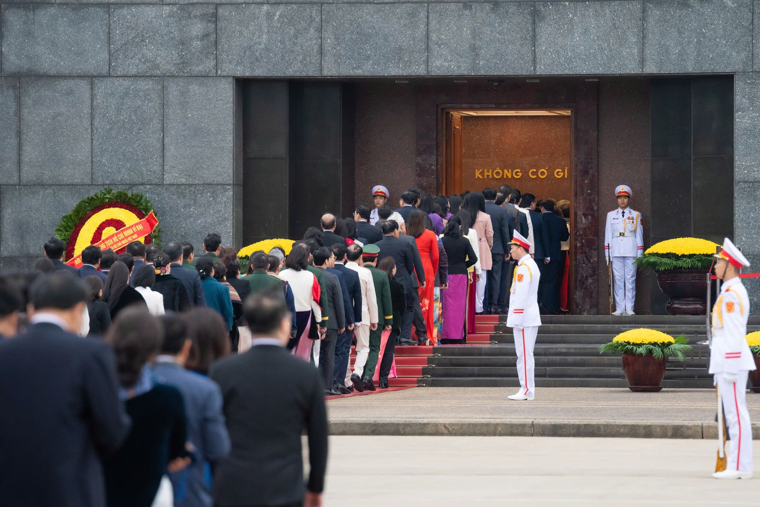 Chu tich Ho Chi Minh anh 8