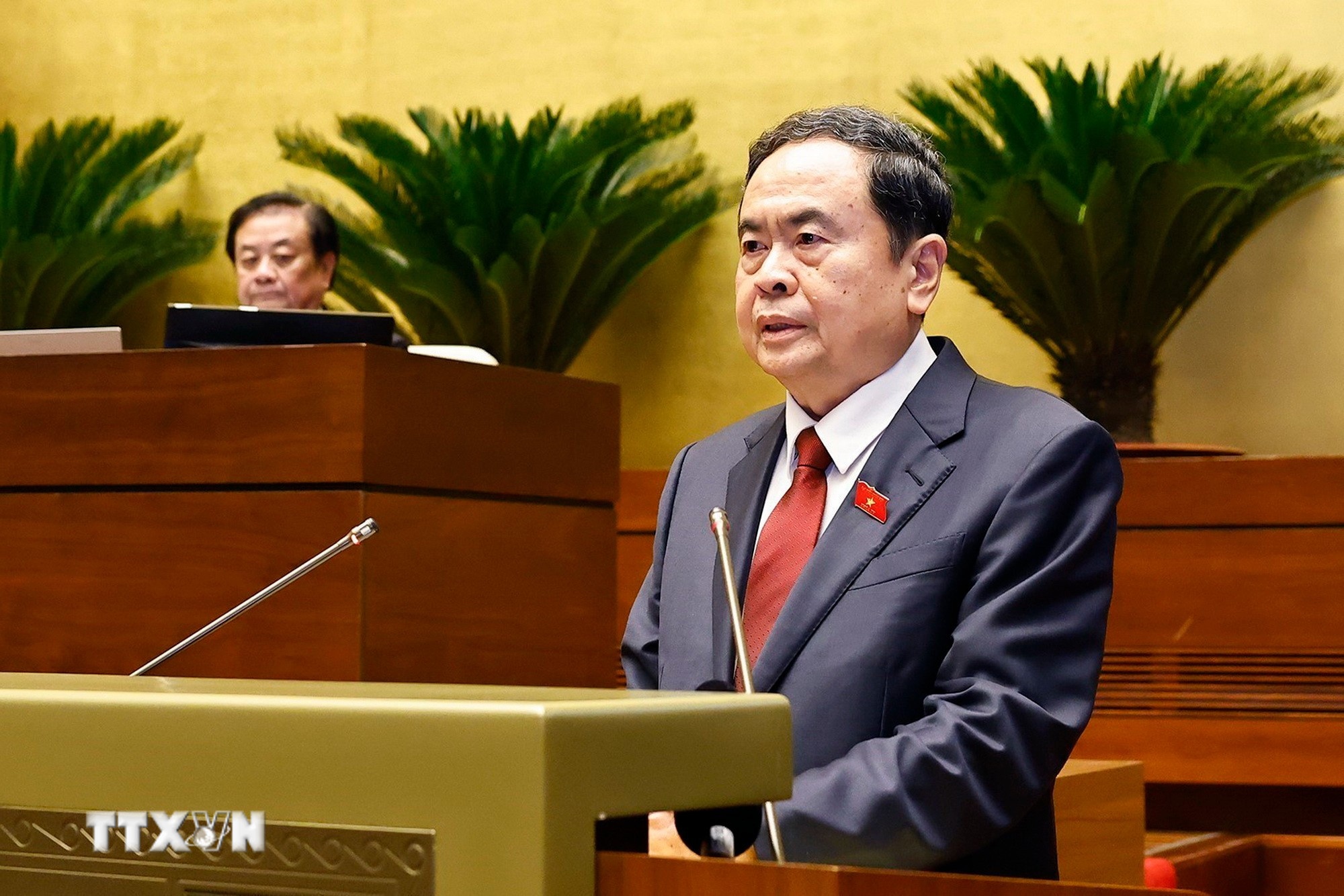 80 nam Quoc hoi anh 6