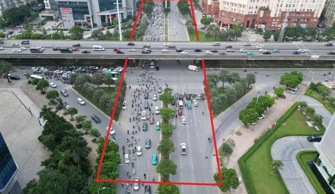 Ha Noi xay ham chui 6 lan xe qua Vanh dai 3 hinh anh