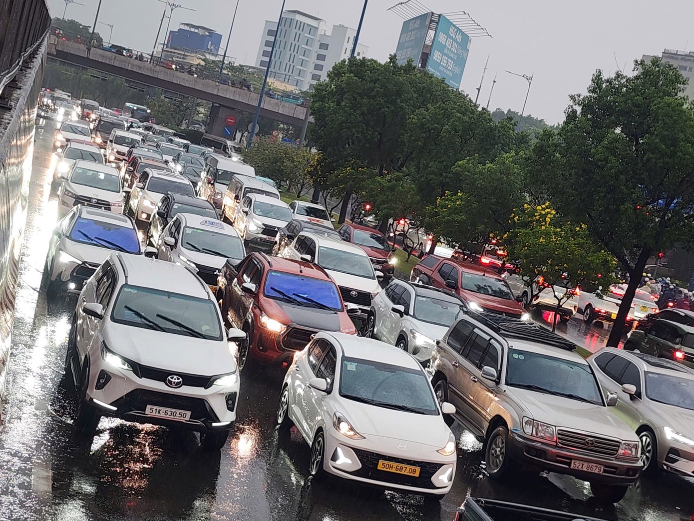 Lat oto TP.HCM anh 3