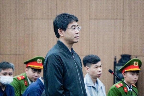 Ly do chong cuu Cuc truong Tran Viet Nga 'phanh' viec nhan tien cam on hinh anh