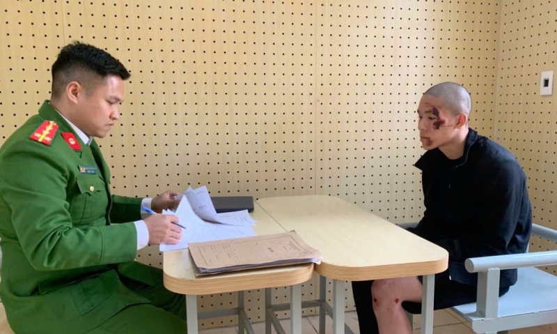 Thong chot lao xe,  CSGT anh 1