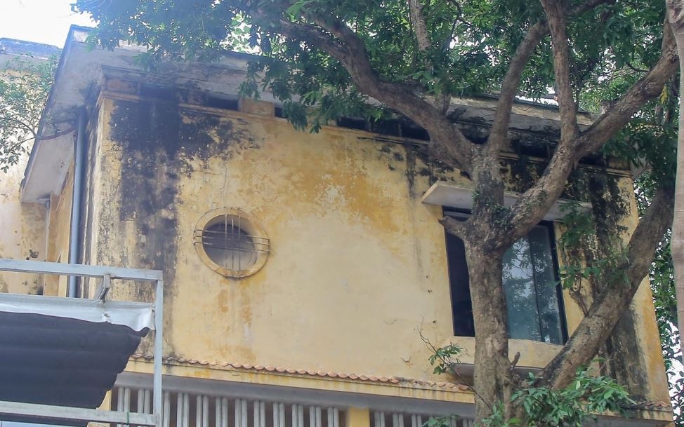 Biet thu co o Hang Chuoi bi pha do de xay cao oc hinh anh