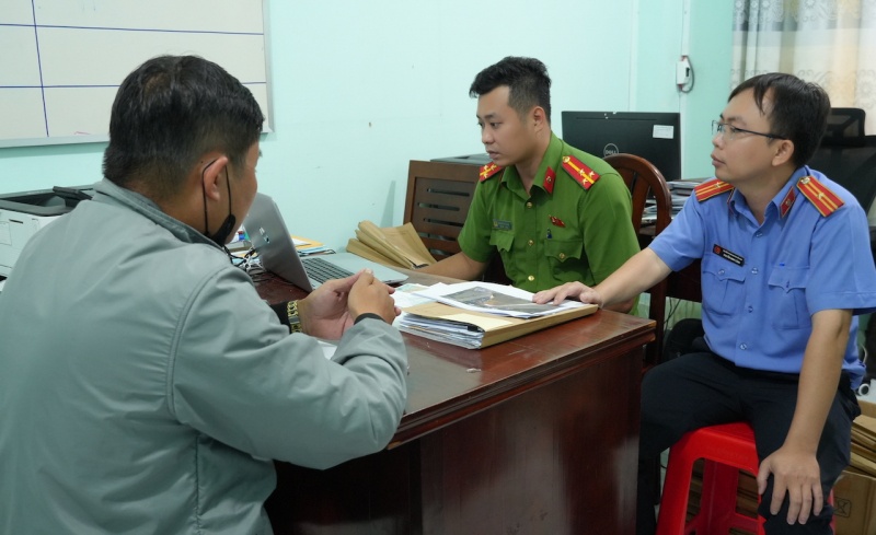 Chuyen xe bao tap anh 1