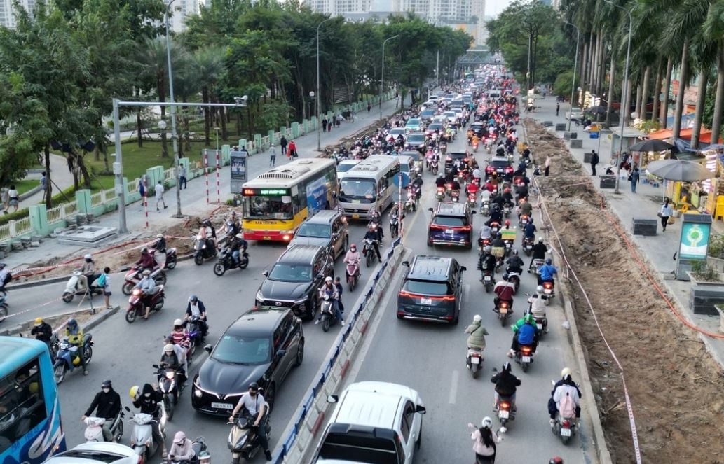 Ha Noi tam dung dao duong, he dip Dai hoi Dang va Tet Binh Ngo hinh anh