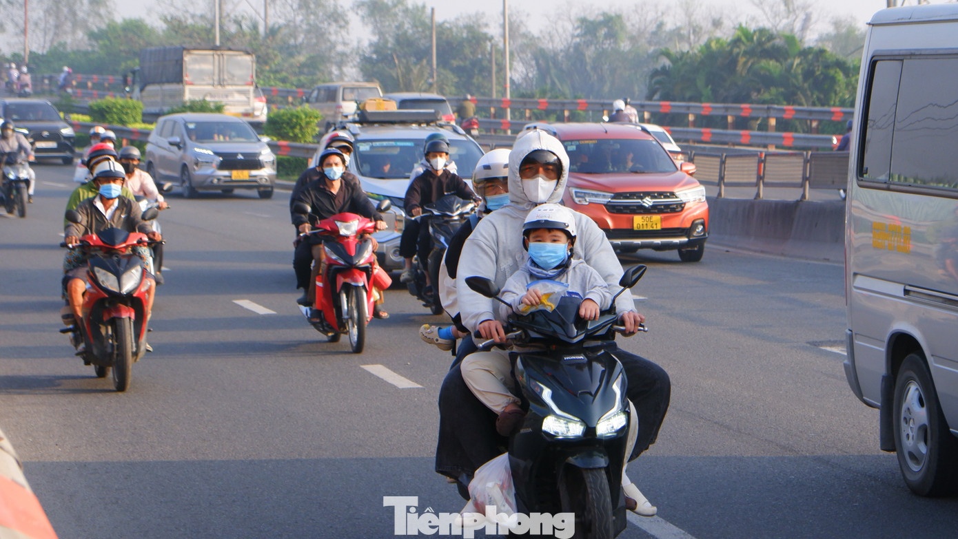 TP.HCM lanh 20 do anh 1