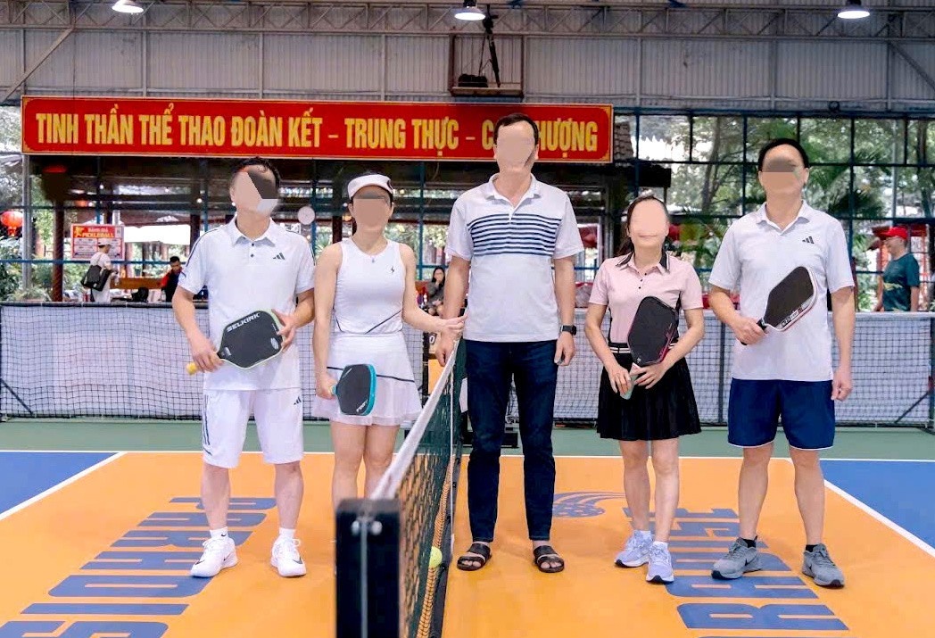 Tin moi vu bi thu xa nghi nghi hoc de di choi pickleball hinh anh