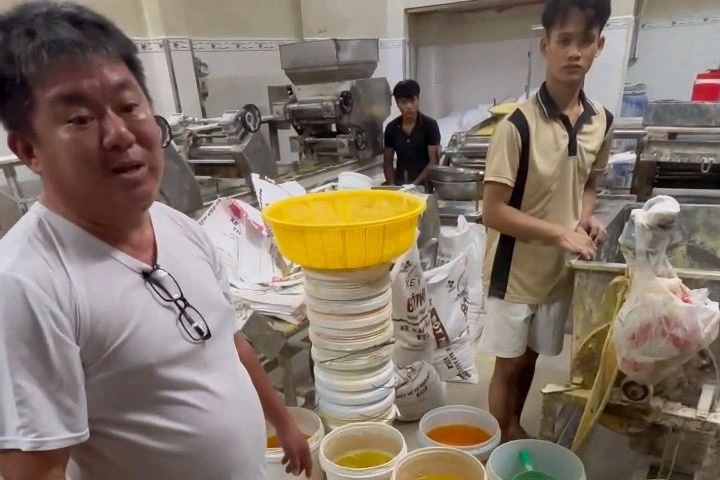 Bat giam,  co so Chau Phat,  Kinh doanh Chau Phat,  Chu Chau Phat,  nhan vien Chau Phat anh 3