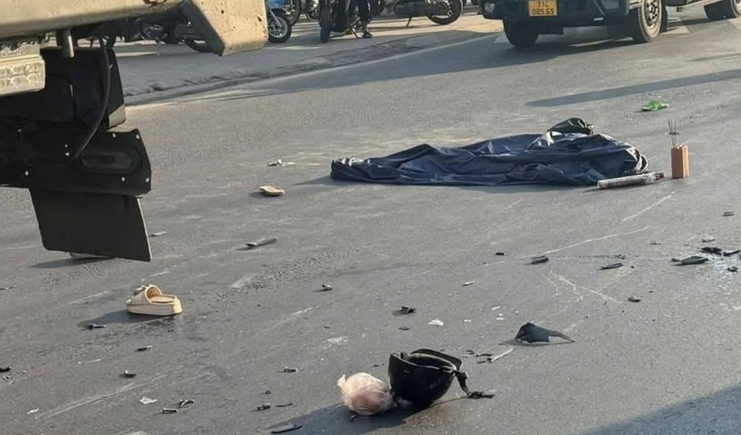 Xe may lot gam oto tai, hai anh em thuong vong o TP.HCM hinh anh