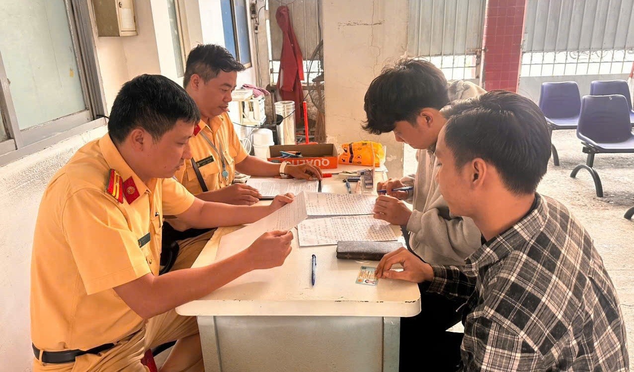 Giang co canh sat TP.HCM anh 2