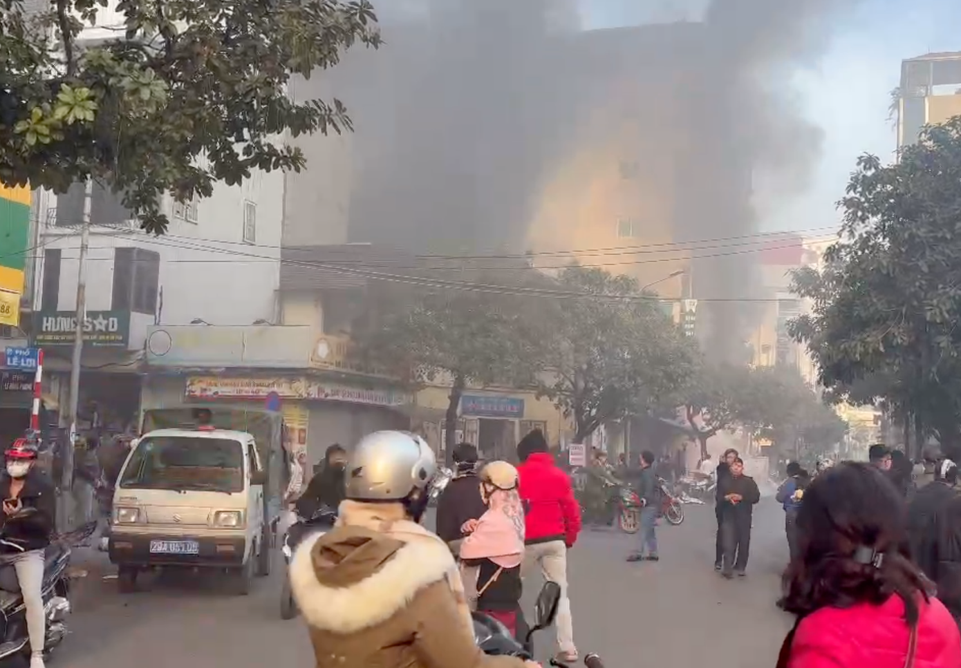 Chay nha Ha Dong anh 2