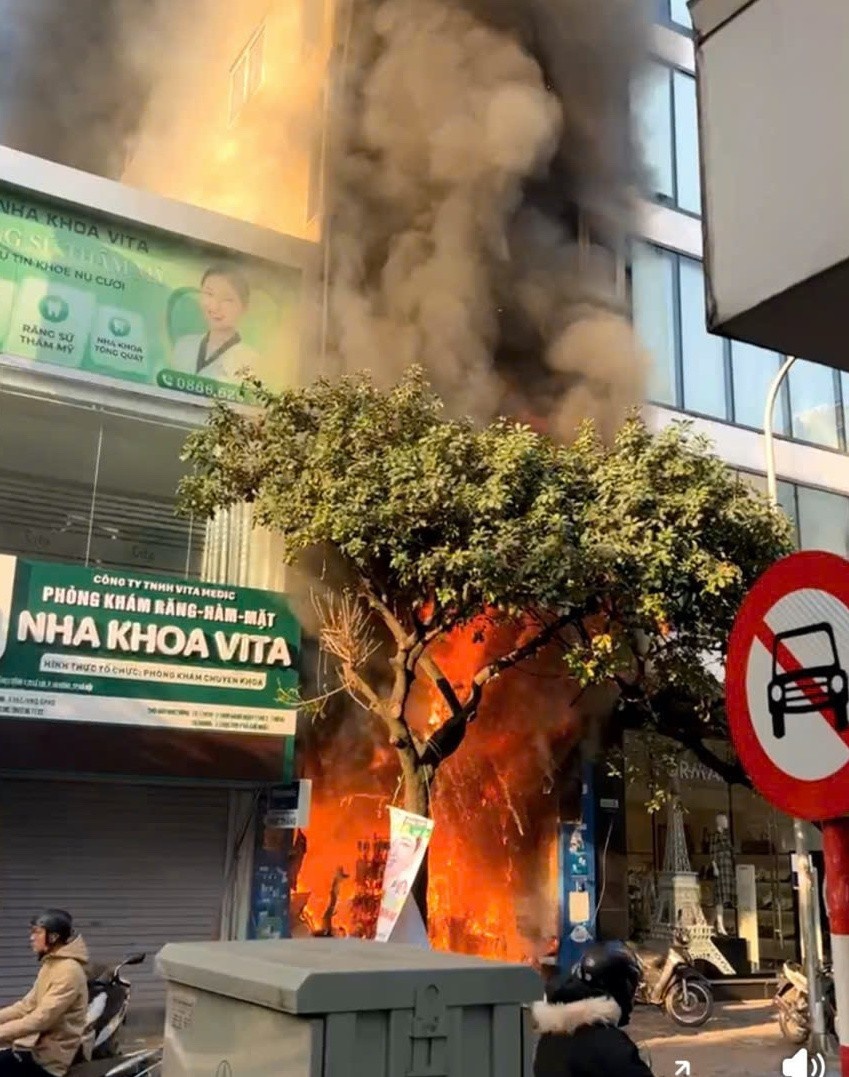 Chay nha Ha Dong anh 1