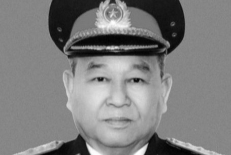 Dai tuong, Anh hung LLVT nhan dan Le Van Dung tu tran hinh anh