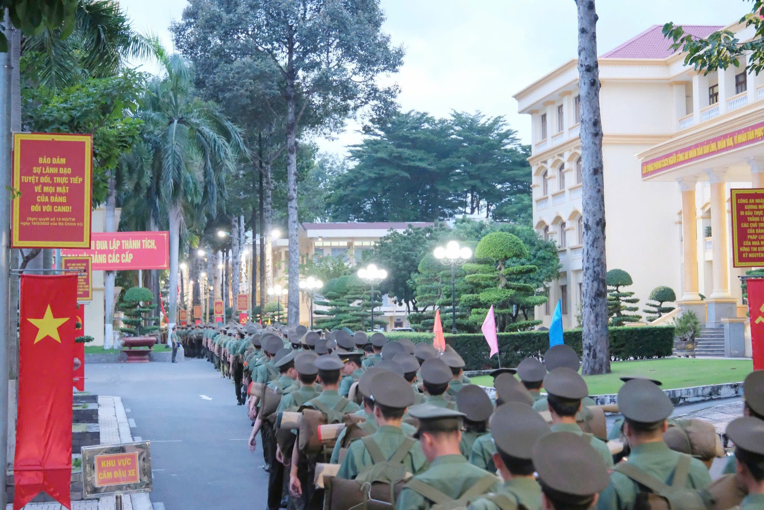 Dai hoc An ninh anh 3