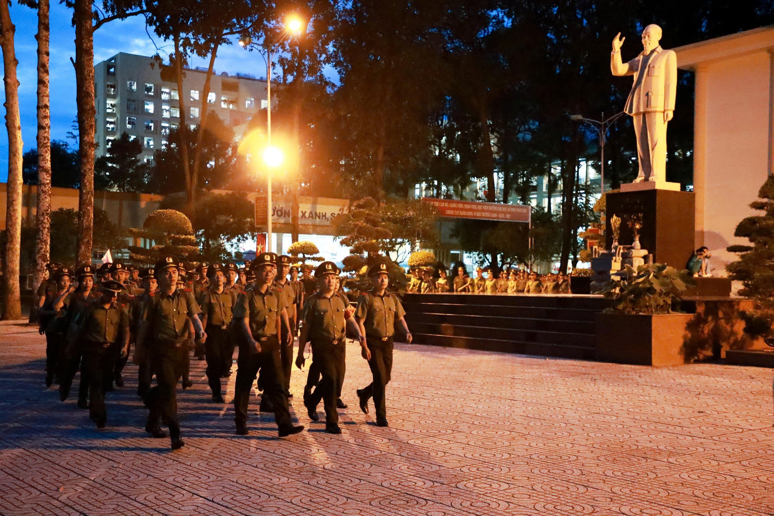 Dai hoc An ninh anh 2